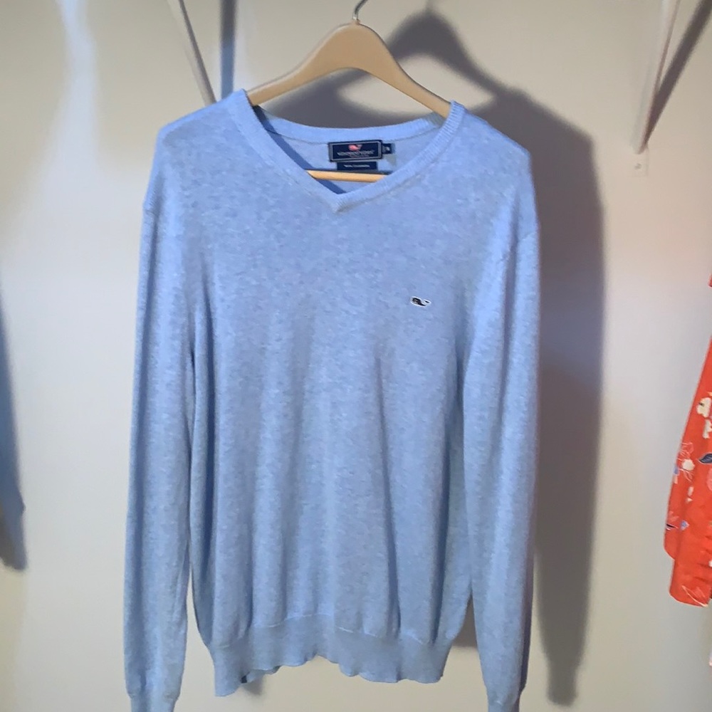 Vineyard vines medium sweater